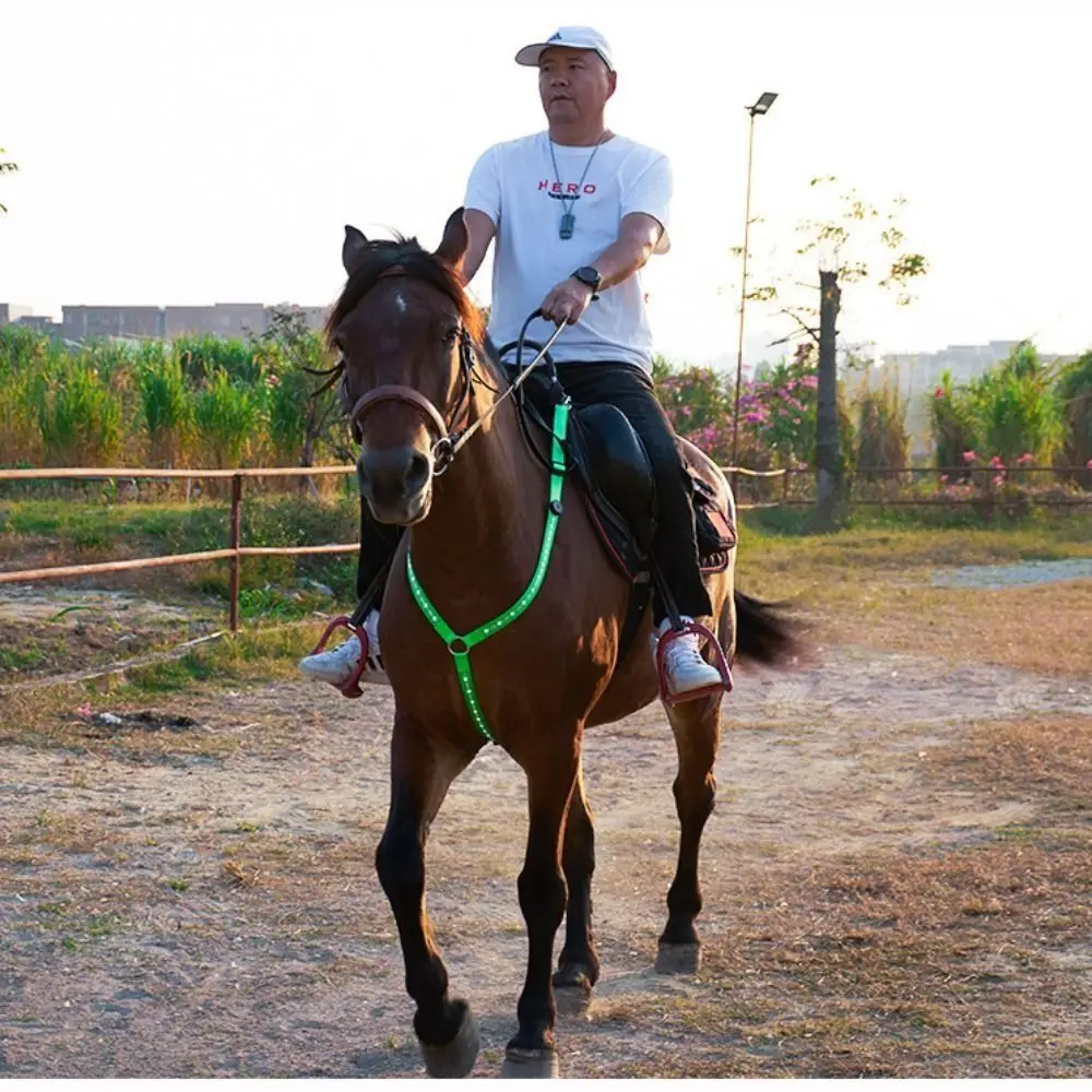 Correia de peito de cavalo LED de nylon ajustável equipamento de segurança equestre de proteção barra de luz piscante noturna de alta visibilidade