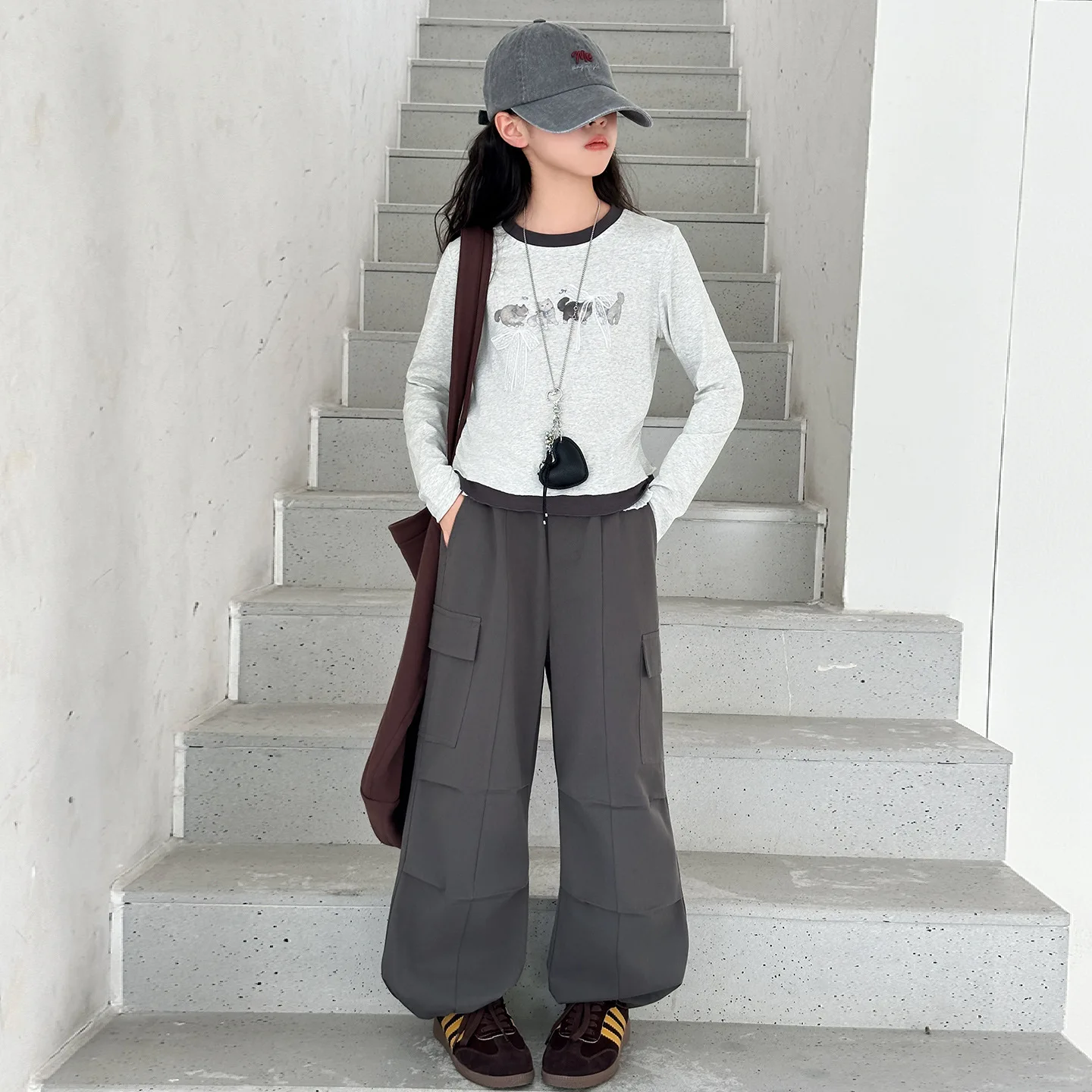 

Junior Girls Autumn Two-piece Sets School Girls Cartoon Printed Round Neck T-shirt Teenager Girls Cargo Pant Kids Girls Outfit