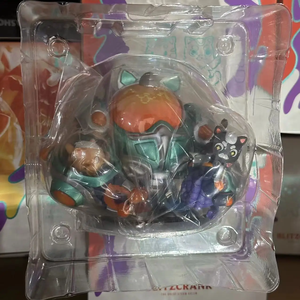 Space Groove Blitzcrank Figure  Genuine Original Packaging Brand New（We don't have in-game icons to give away）