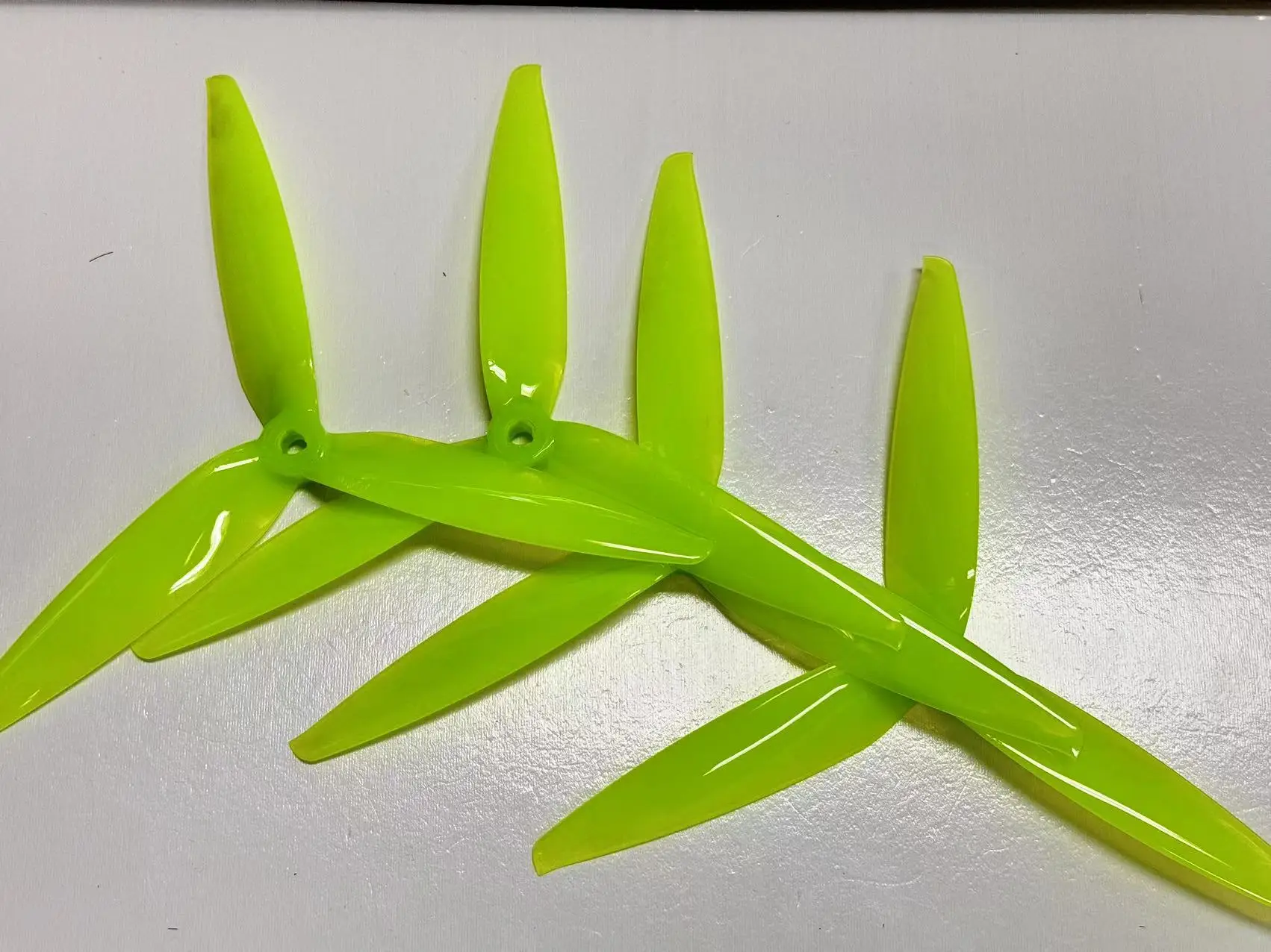 2 Paar 4 Kleuren Gemfan 7040 7.0x4.0 FPV PC 3 Propeller Propellerblad CW CCW As Door de Machine Meer Speciale Motor 2407