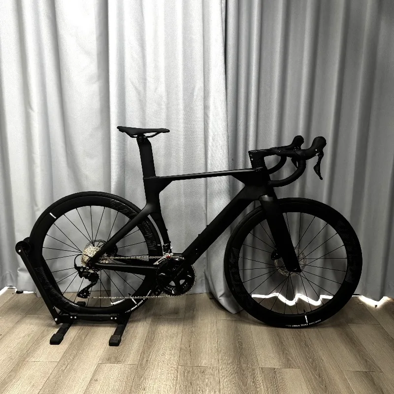 CE Certified Full Carbon Road Bike 24 Speed R7120 Carbon Wheels Integrated Handlebar Disc Brake T47 BB Lightweight Racing view 2