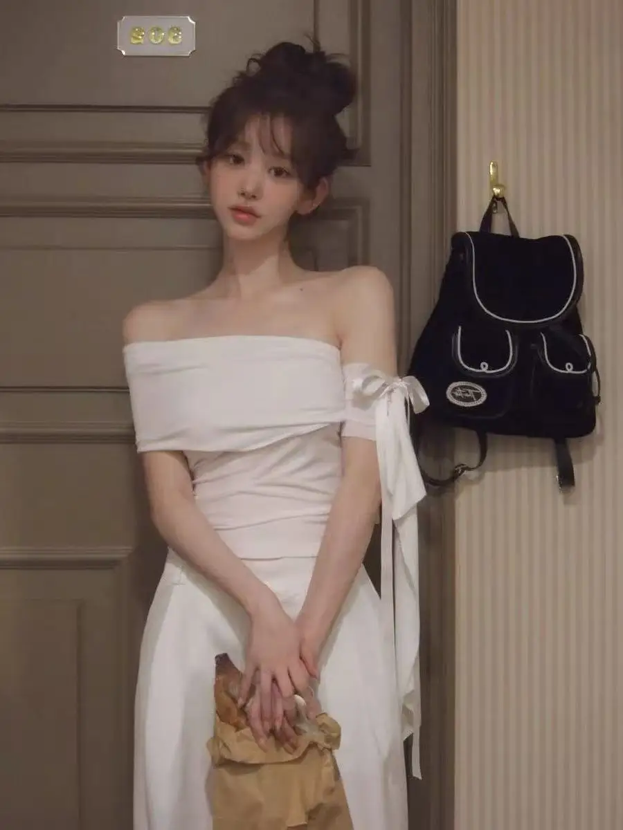 

2025 Korean Spring/Summer Design Irregular Off-Shoulder Personalized Off-Shoulder Slim-Fit T-Shirt Short Sleeve