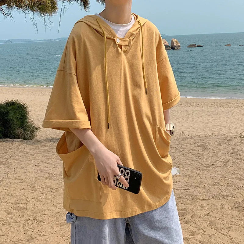 T-shirts Man Summer Loose Hooded T-shirts In Hong Kong Fashion Solid Color Hooded T-shirt with Large Pocke MenT-shirt