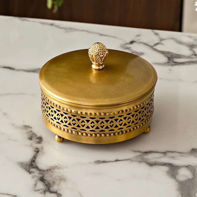 

Brass storage box with lid light luxury living room desktop retro hollow high-end candy box storage home jewelry ornament