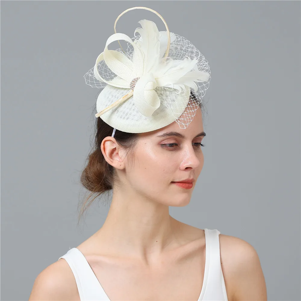 Marine Fascinator Hut Derby Hochzeit niedlichen Schleier Sinamay Milli nery Kopf bedeckung Party Kirche Kopf bedeckung Mode Feder Haar Zubehör – Detail 7