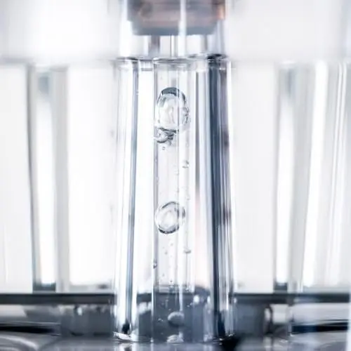 ماكينة تحضير القهوة 59691 كيلو بايت، 40 أونصة، فضي مصقول، 6.5 بوصة عمق × 12.75 بوصة عرض × 14 بوصة ارتفاع