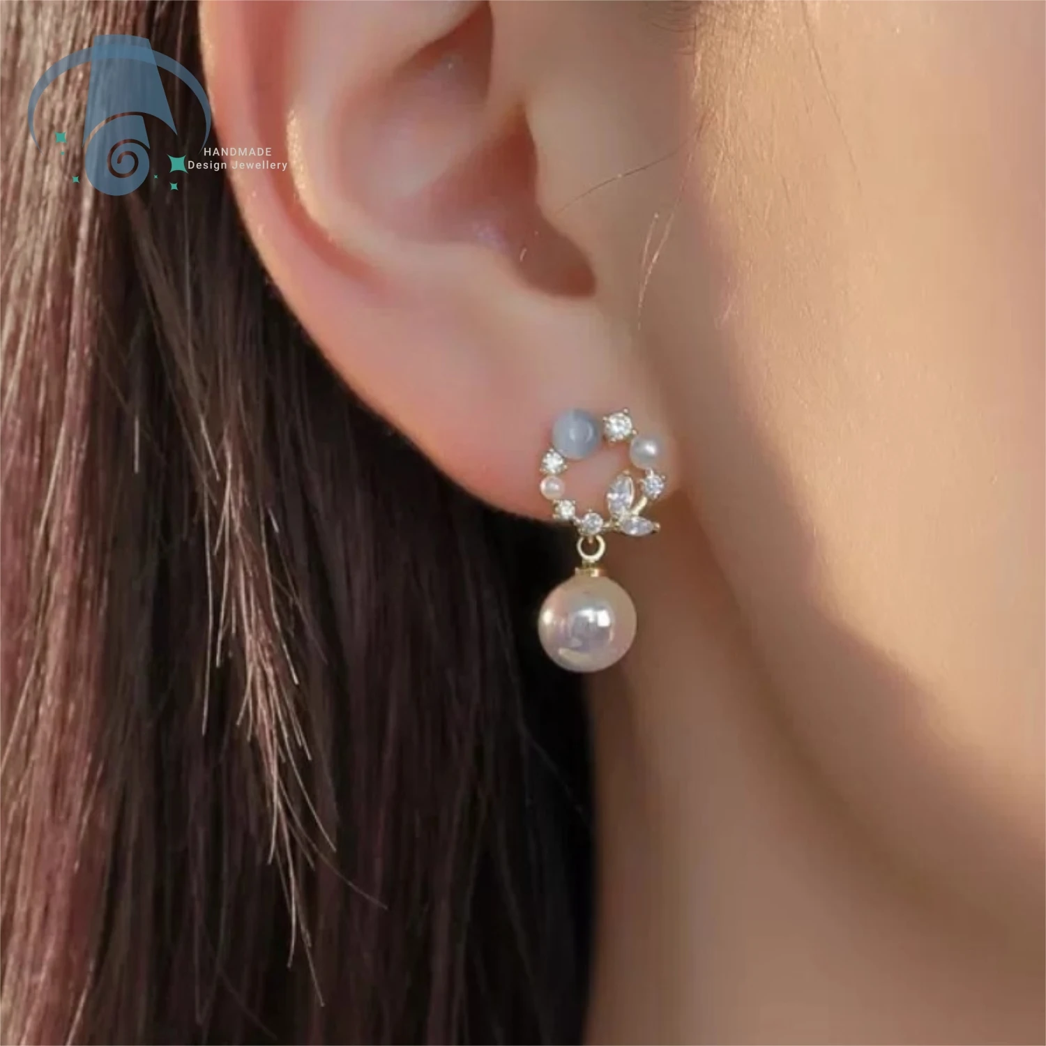 Pearl Elegant Floral Wreath Clip Earrings for Women Non Pierced Comfortable Lightweight Fashionable Jewelry for Daily Party Gift