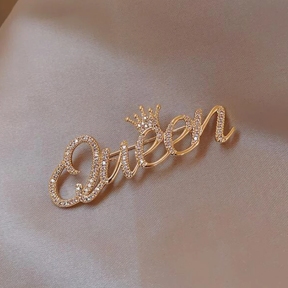 Trendy Queen Letter Inlaid Rhinestone Crown Brooches for Women Simple Elegant Charm Casual Alloy Brooch Pins Dress Wedding Gifts