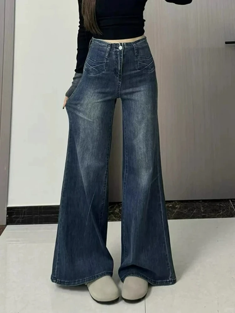 2025 New Autumn High Waisted Loose Fit Flare Jeans for Women with a Non Sticking Wide Leg Design view 4