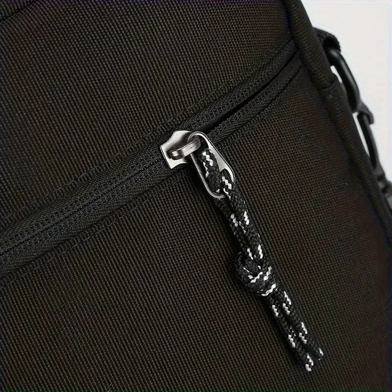 حقيبة كروس للرجال ذات طابع إيطالي - أسود وذهبي مع علم إيطالي ومعطف أذرع أجهزة ذهبية اللون - خفيفة الوزن ومتينة