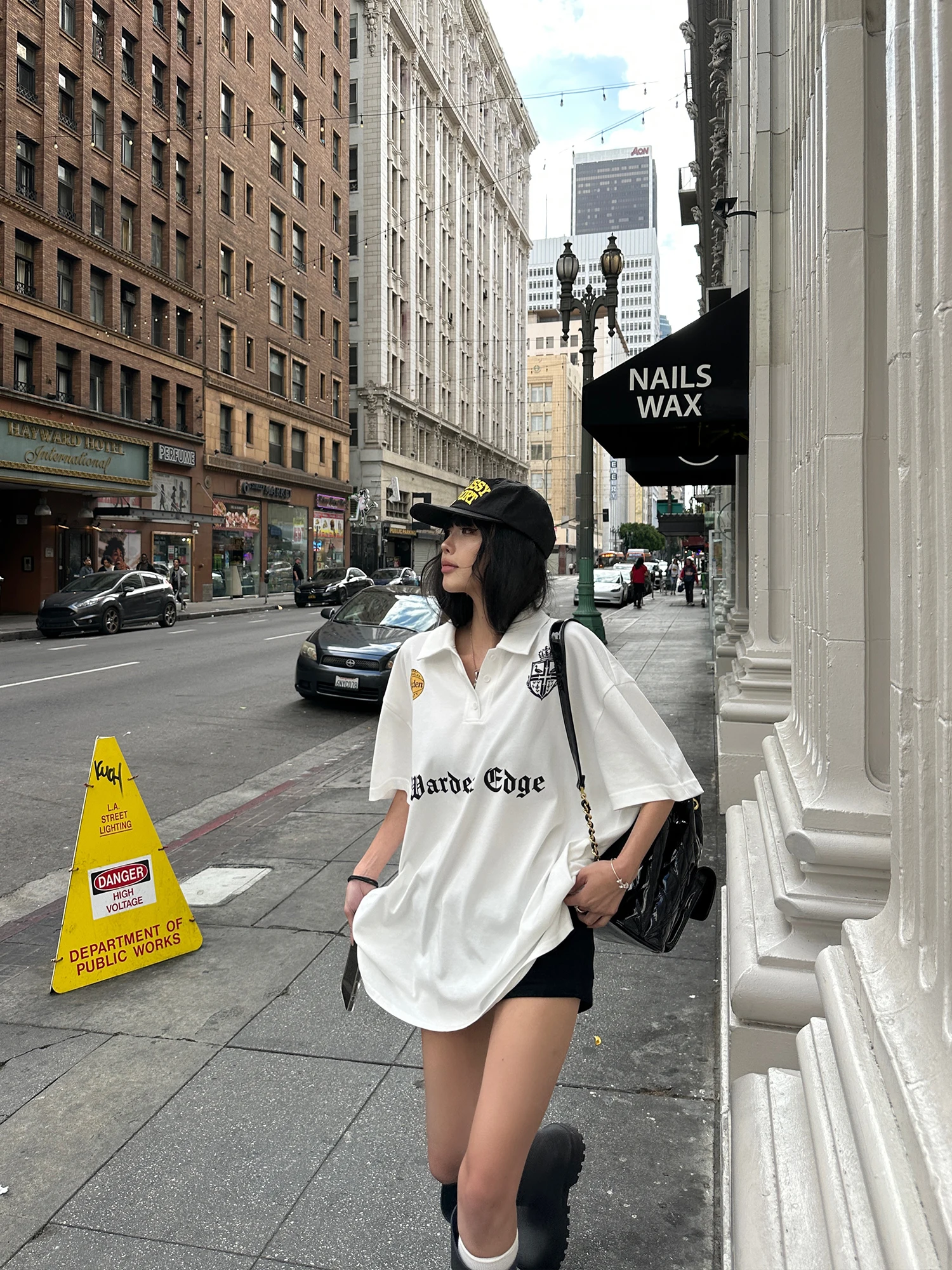 Warden  California Academy White  Neck Printed T-shirt Women's College Style Shoulder Drop Top Casual Cotton Summer S...