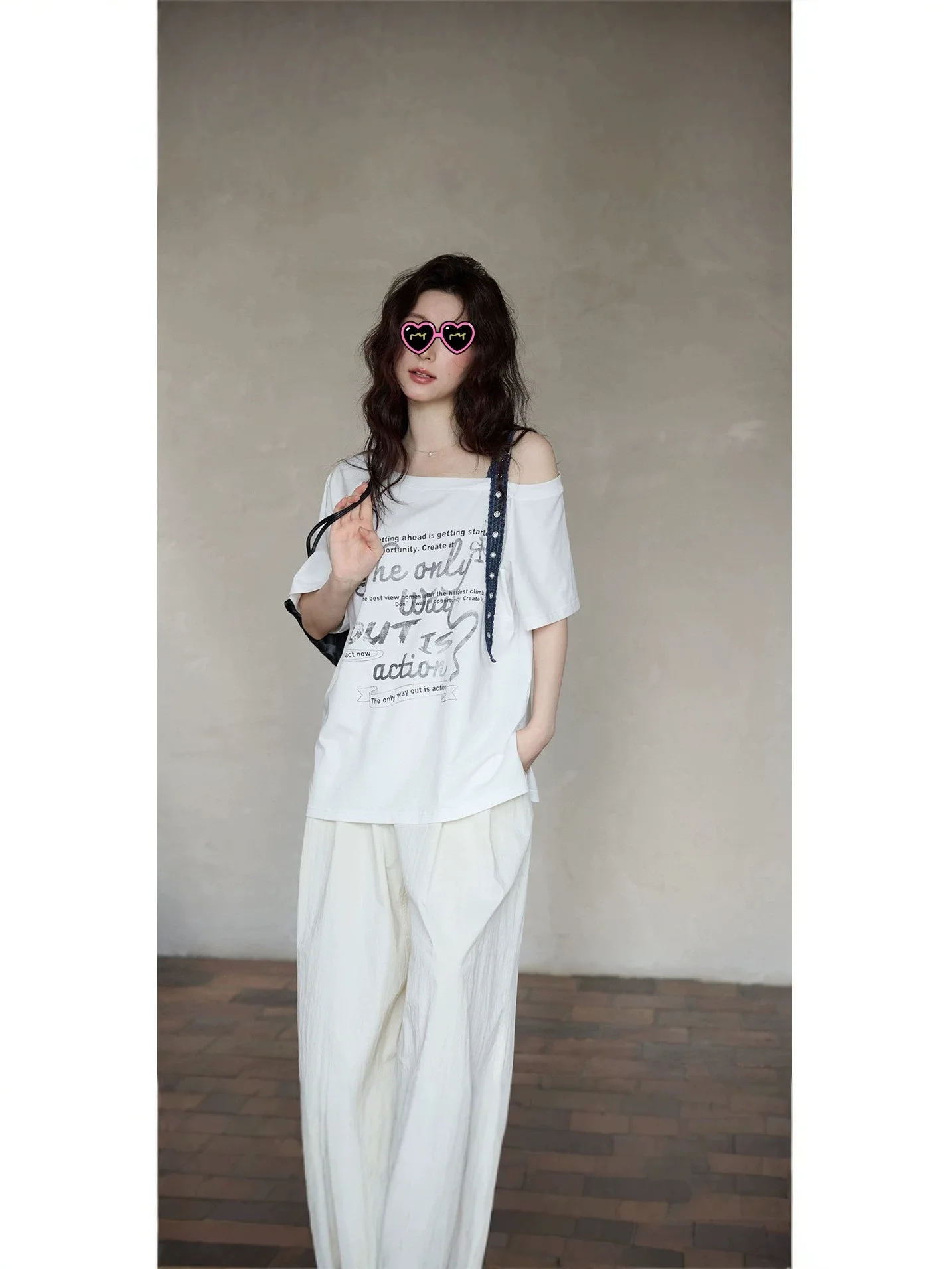 Ladies Summer Slim Fit Off-Shoulder T-Shirt Loose Printed Diagonal Short Sleeve Top in White