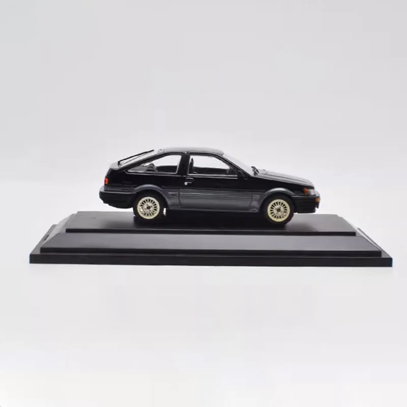 Diecast 1:43 Scale COROLLA LEVIN (AE86) 1983 Model Alloy Car Finished Product Simulation Series Toy Automobile Souvenirs