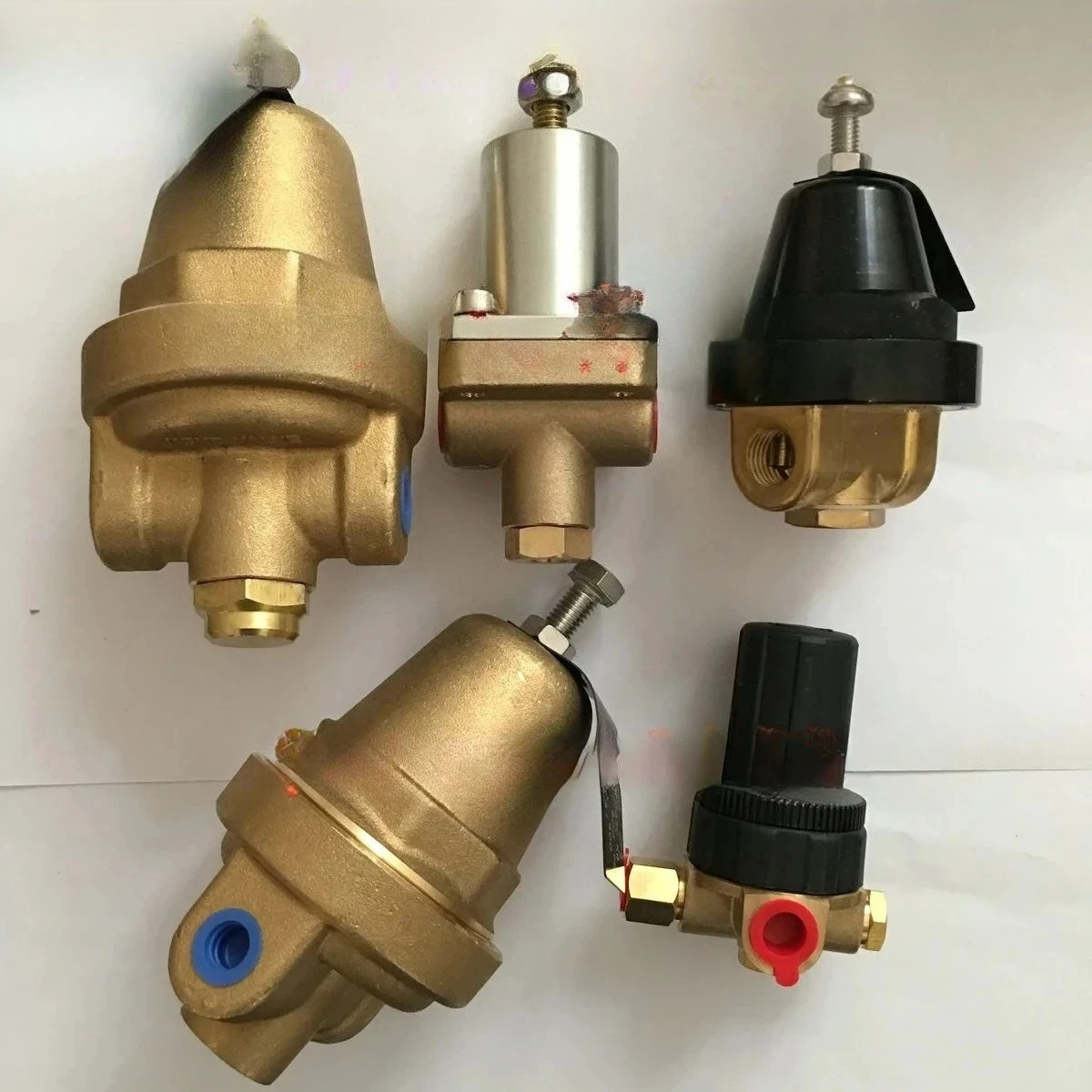 Pressure Regulator 045099 Suitable for Mobile Air Compressor Pressure Reducing Valve 02250052-358 Pressure Regulating Valve，1PCS