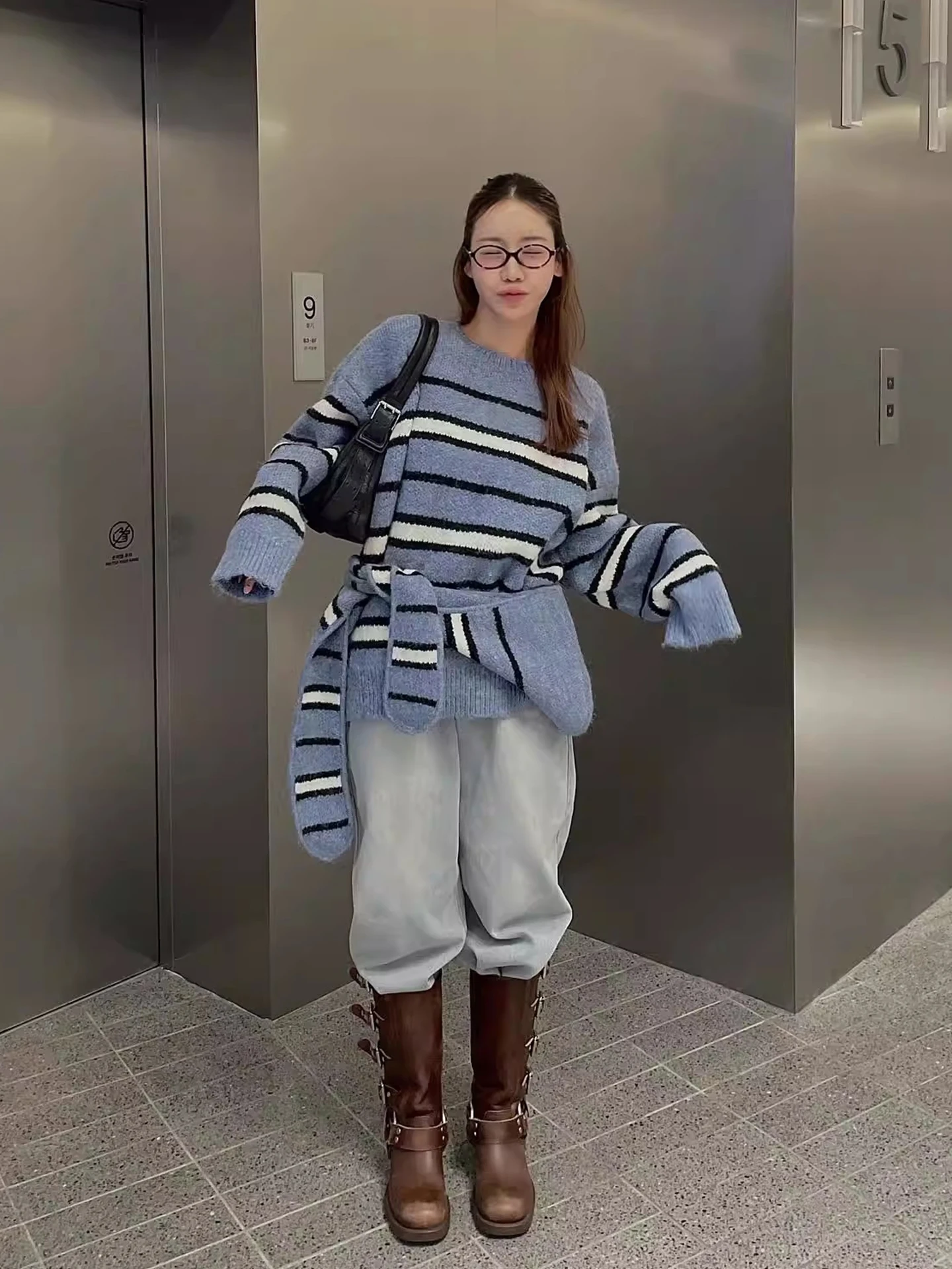 

Модный вязаный свитер, женский свободный повседневный полосатый мягкий уютный комплект из двух предметов, осенний новый цветной свитер для поездок на работу