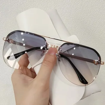 Nuevas gafas de sol al aire libre de las mujeres del medio marco del metal de la moda gafas clásicas del haz doble