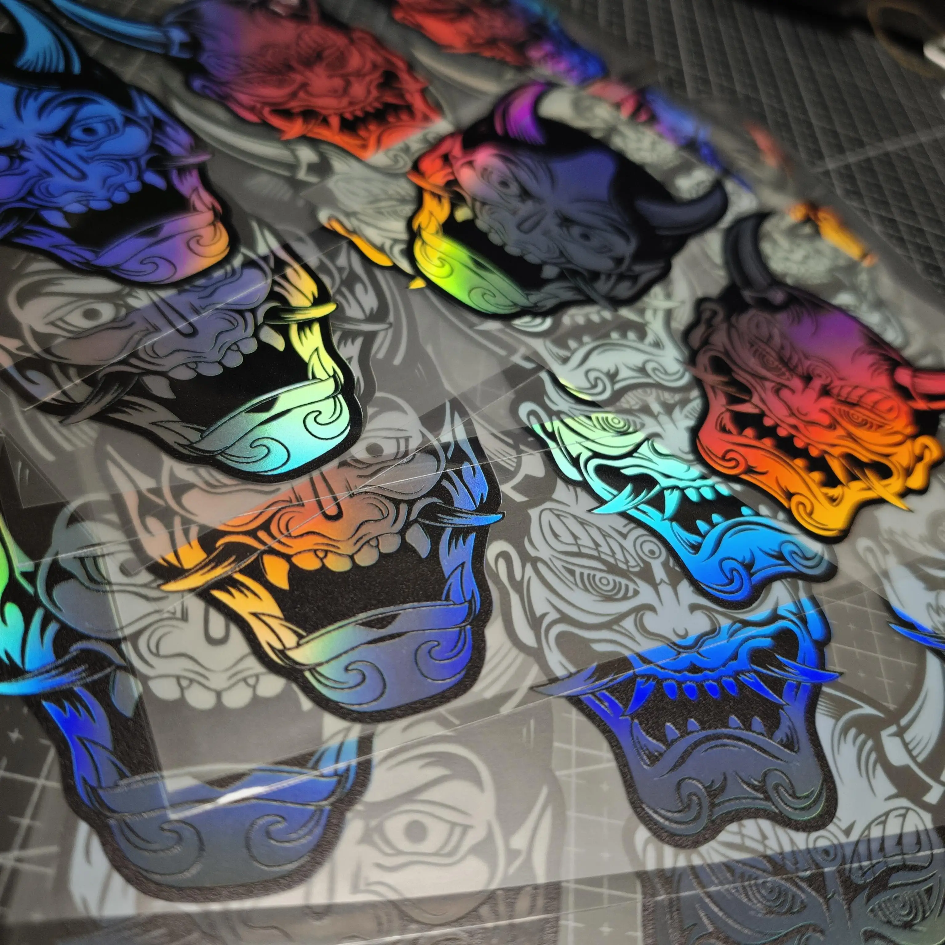 

Виниловые наклейки премиум-класса с лазерной гравировкой маски Праджня для мотоциклов и скейтбордов — в стиле японского хоррор-аниме, подходят для автомобилей