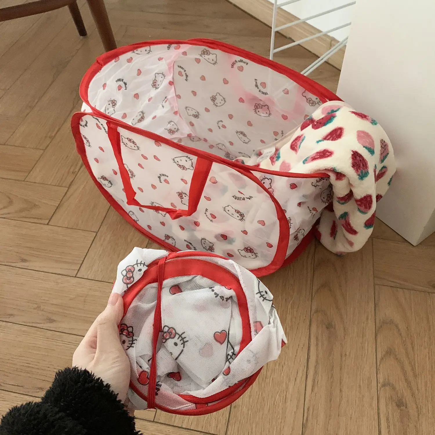 Sanrio Hello Kitty Fabric Laundry Basket, Cartoon Foldable Mesh Storage Basket, Home Large Capacity Clothes & Toy Storage Basket