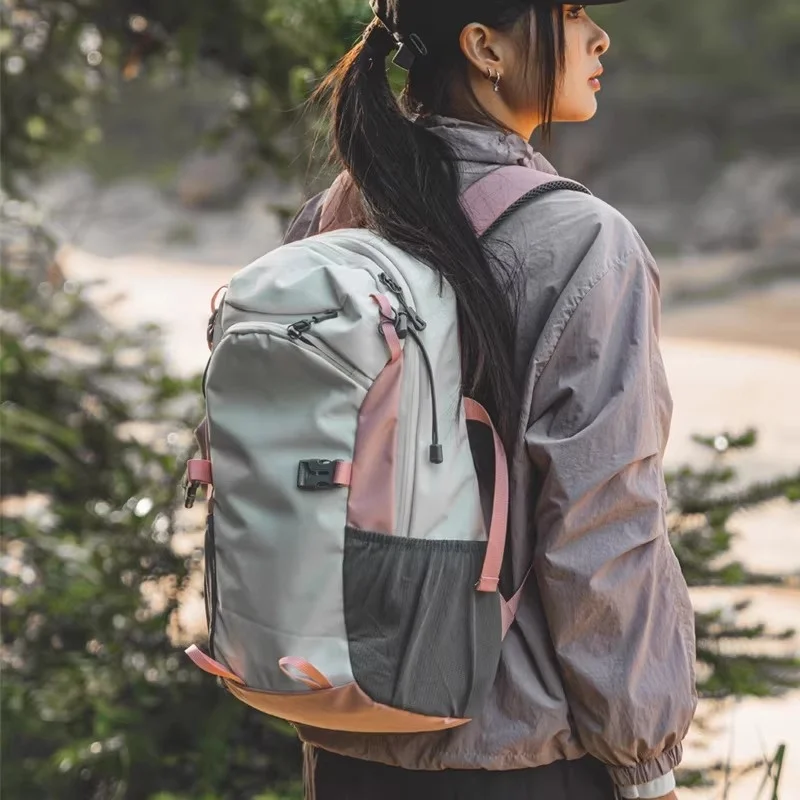 

Ultra-Light Large Capaci Women's Bapa for Cycling Traveling Hiking And Climbing Profional New Model Outdoor Sports Bag