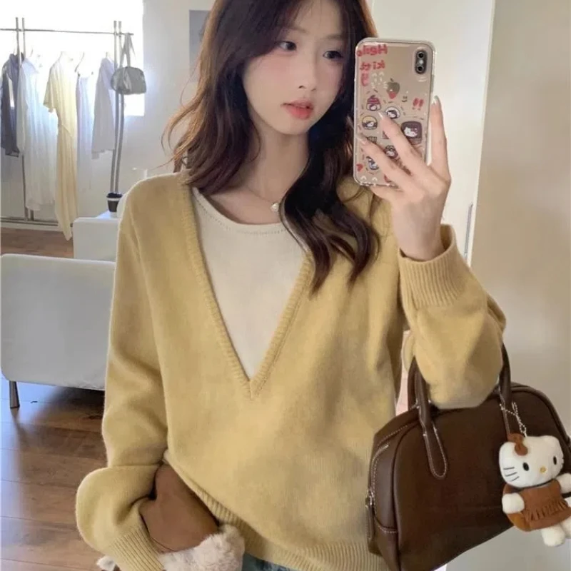 Yellow V-neck Fake Two Piece Knitted Sweater for Women's Autumn Design Loose Fitting Inner Sweater Korean Chic Top