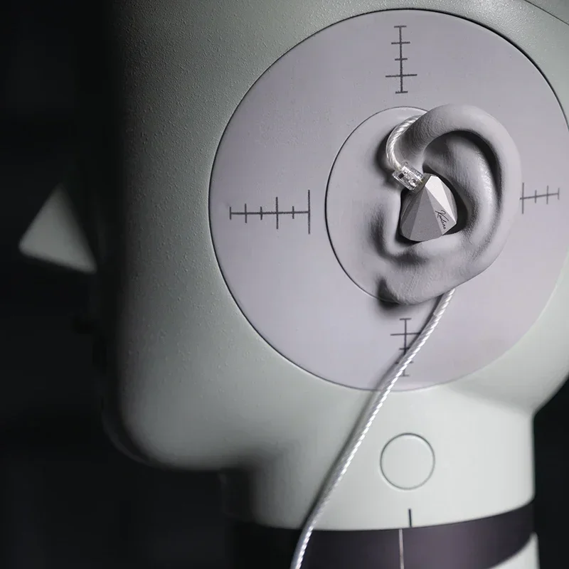 MOONDROP Kadenz Dynamic Driver In-ear Eerphone lEM HiFi Music 0.78mm 4.4mm Plug كابل سلكي سماعات أذن مع USB-C ومحول LT