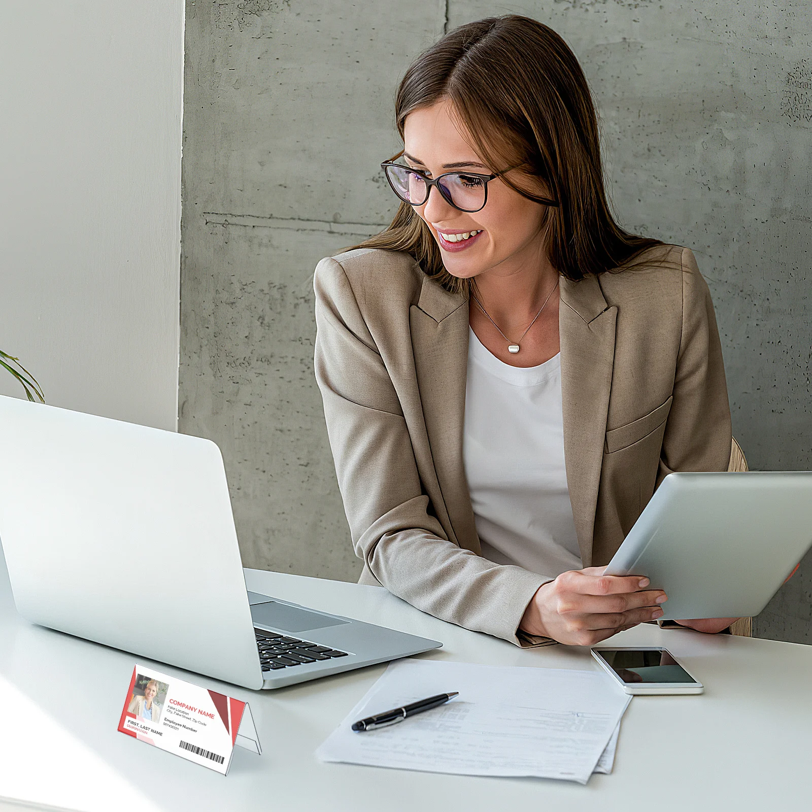 

6 шт. свадебные акриловые вывески для сидений, прозрачная пустая подставка, многоразовые держатели для номеров стола для конференц-вечеринок, мероприятий