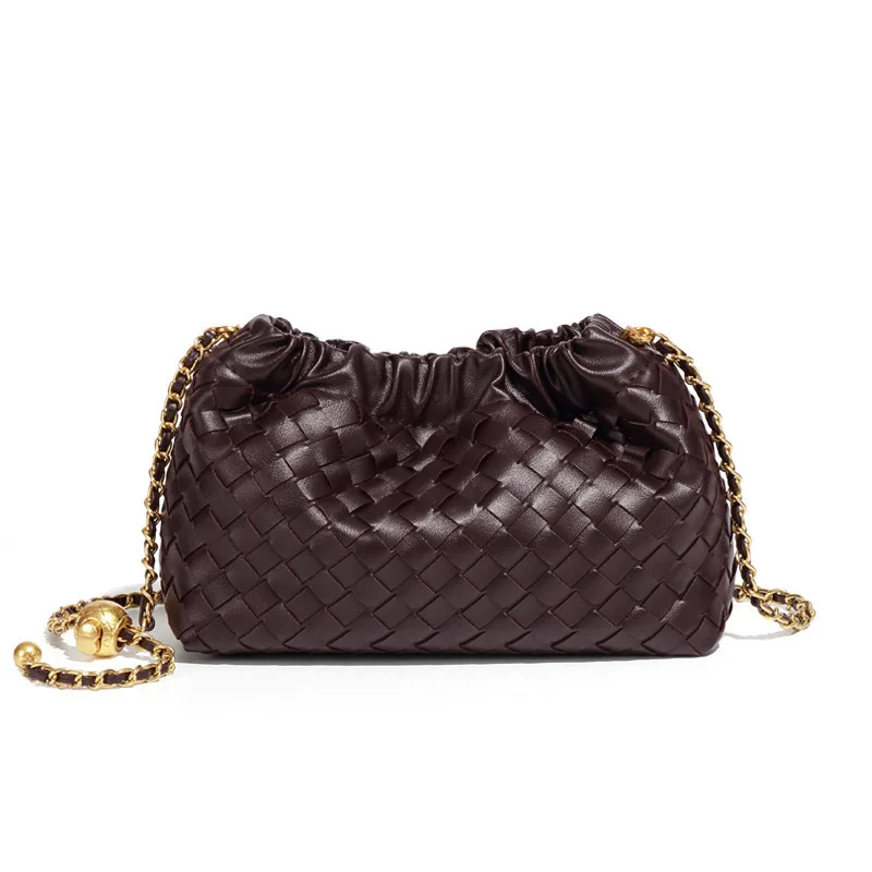 Bolso tejido a mano 2026, bolso nube, cadena pequeña, bolso bandolera, bolso de hombro versátil de lujo ligero para mujer, a la moda