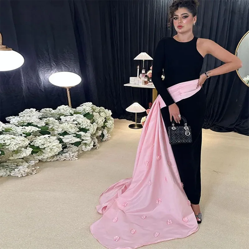 

Fashion One Shoulder Black Evening Prom Dress Pink Tail Appliques Satin Celebrity Dress Pleat Overskirt Birthday Party Gown