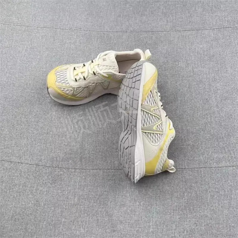 

New hot summer 2025 essential lightweight neutral comfortable breathable shock-absorbing running shoes sneakers very good