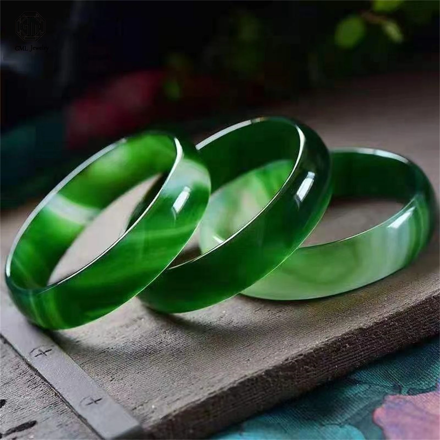 Natural Grass Green Moss Agate Medium Wide Bangle For Women Elegant Skin Brightening Jewelry Wholesale Womens Fashion Accessory