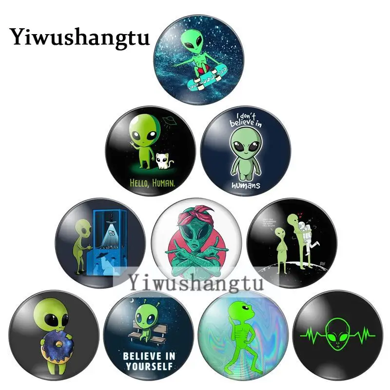 New fashion Aliens Outer Space Astronaut 12mm/18mm/20mm/25mm Round photo glass cabochon demo flat back Making findings ZB0543