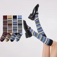 Otoño e Invierno medias de mujer moda Casual calcetines largos a rayas medias mujeres estilo universitario JK niñas calcetines hasta la rodilla medias