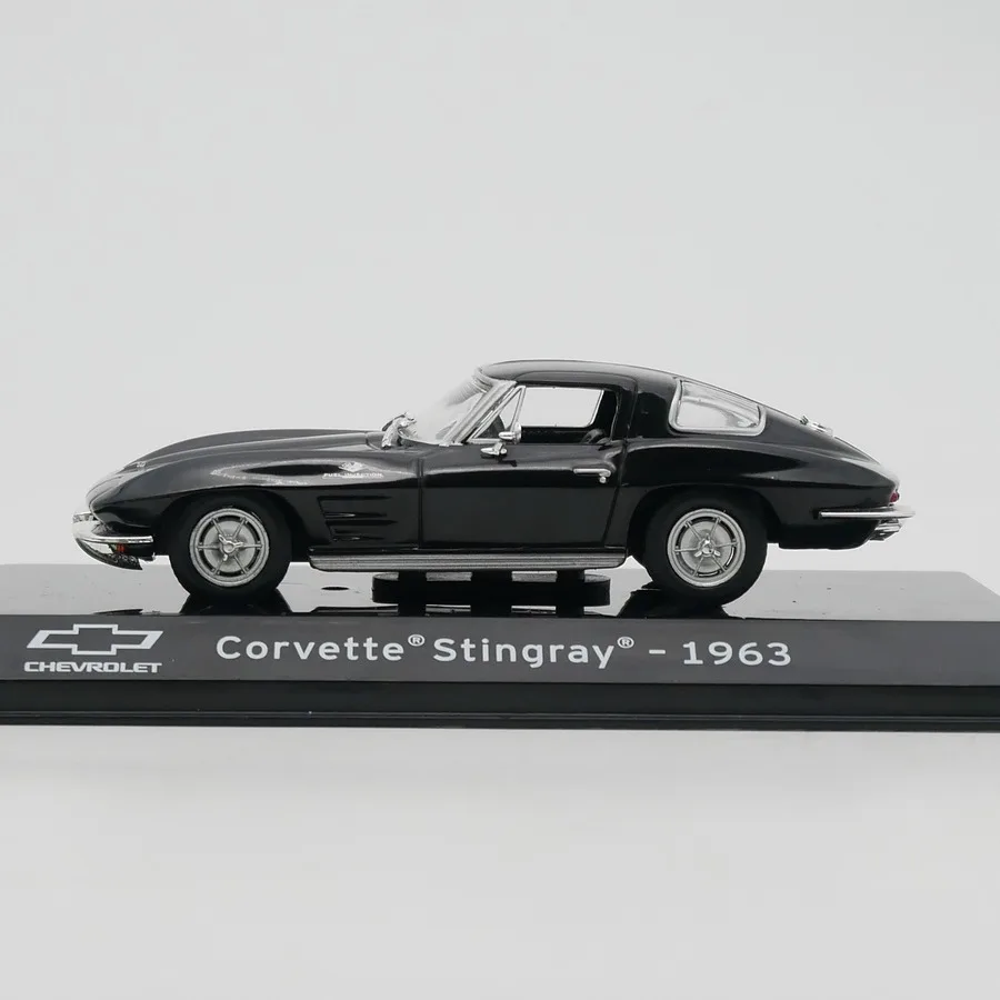 IXO 1:43 Scale Stingray 1963 Simulation Alloy Car Model Diecast Vehicle Collectible Souvenir Boys Toys