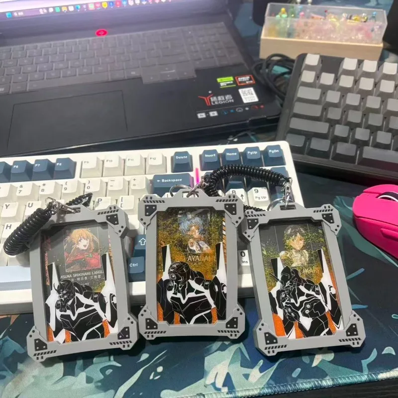 

Аниме-аксессуар: подвеска-карточка с персонажами EVA, совместная коллекция с Аской и Люшей, тематические аксессуары по аниме, подарок на день рождения