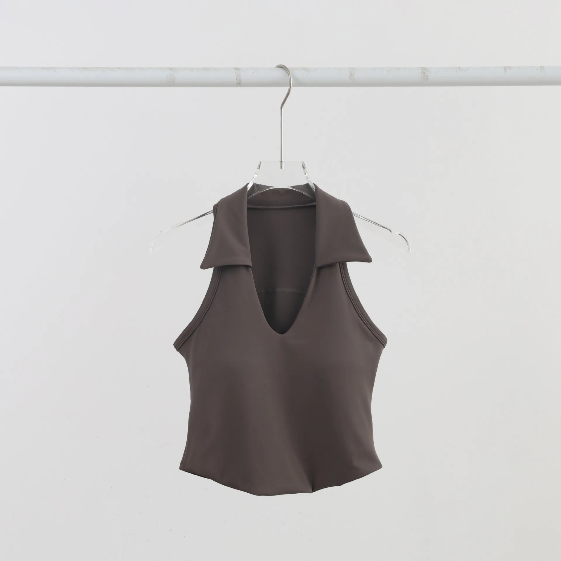 

Новинка 2026: Женский спортивный топ с высоким воротом для йоги, дышащий, облегающий, с эффектом второй кожи, с дизайнерской спинкой, для активного отдыха, бега и фитнеса