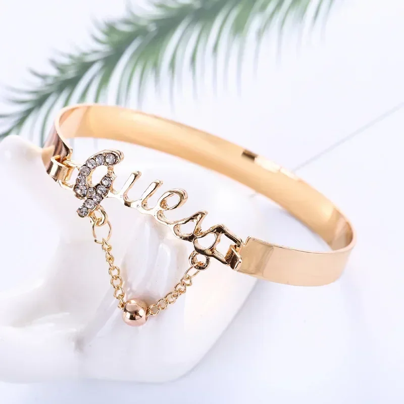 세련된 라인 석 영어 편지 팔찌 절묘한 여성의 사랑 핸드 체인 실버 골드 컬러 쥬얼리 여자 선물 Dropshipping