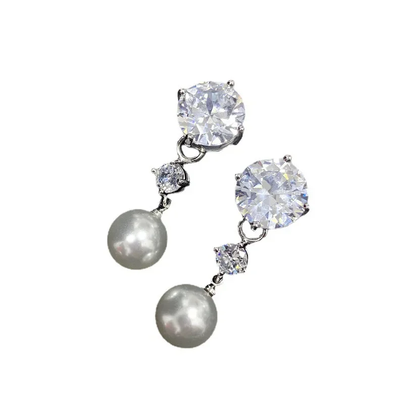 ต่างหูสไตล์โมอิสซาไนต์ MDL ประดับเพชรซิร์โคเนียม 3A แบบไมโครเซ็ต ดีไซน์เรียบหรู แฟชั่นทันสมัย พร้อมพู่ห้อยยาว