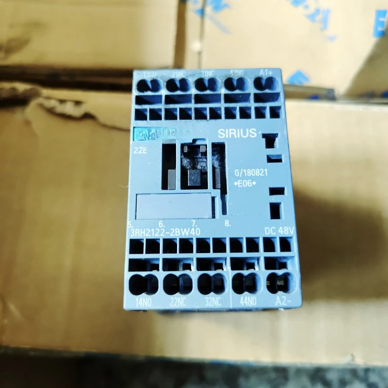 

3RH2122-2BW40 48 В постоянного тока
