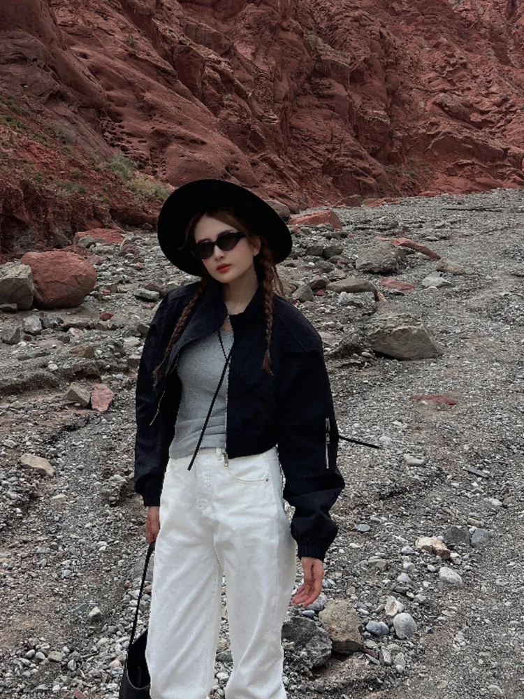 

High-Quali Zipper Motorcycle Baseball Jaet ort High Collar Women's Faion Set with ey Vest Autumn Collection