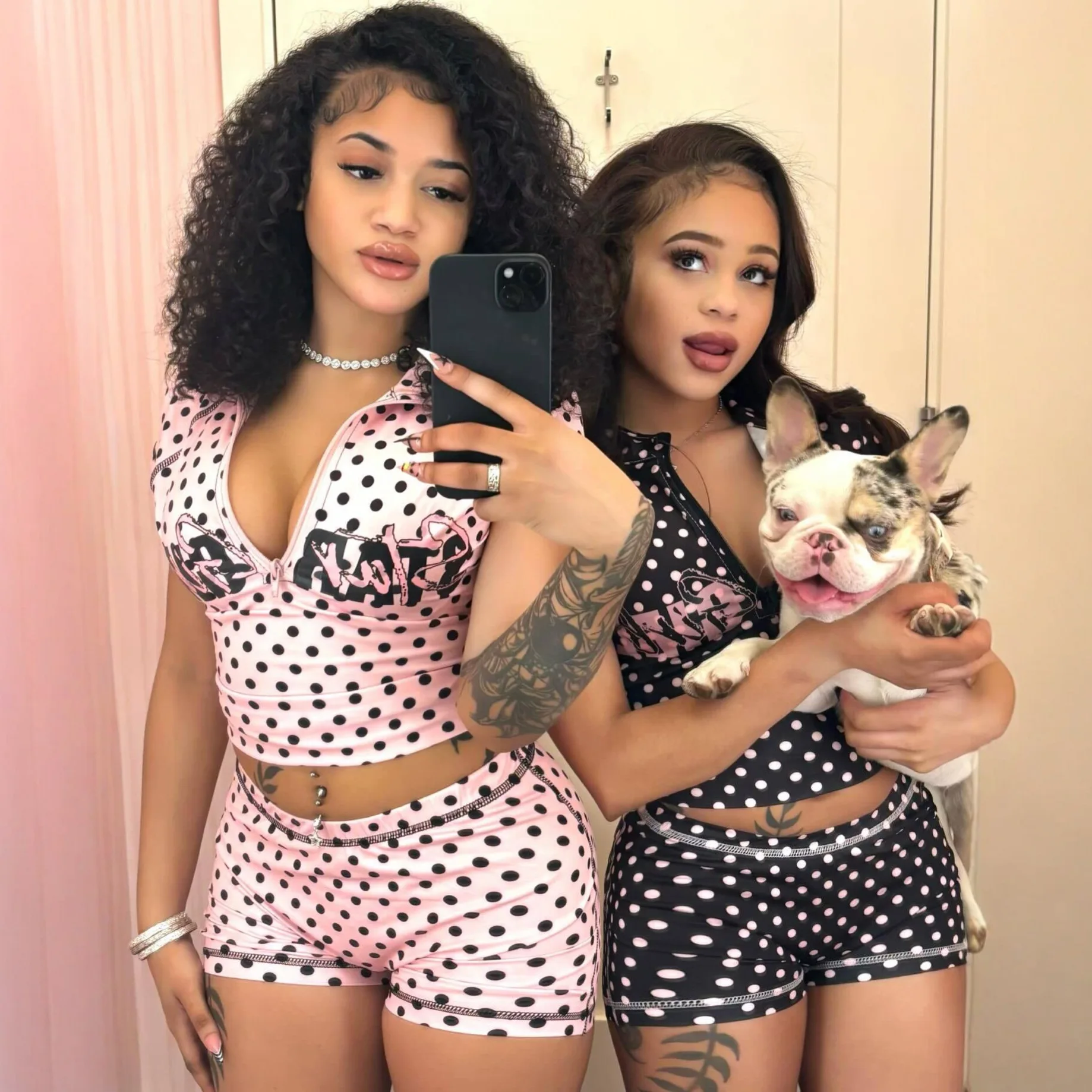 New Fashionable And Sexy Letter Printed Open Line Design Slim Fit Hooded Zipper Short Jacket Shorts Set Polka Dot Two-piece Set