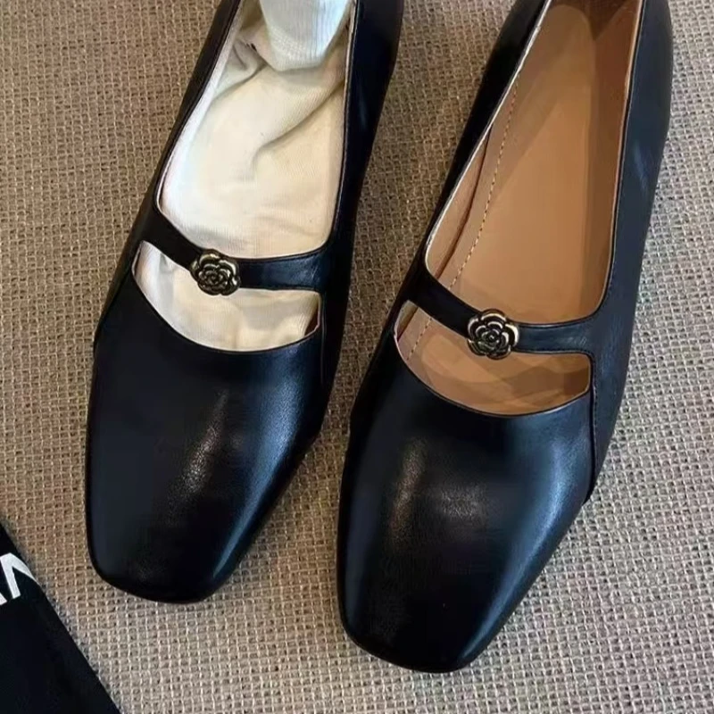 مصمم فستان كعب منخفض حذا فردي للسيدات 2025 الصيف العلامة التجارية موضة ريترو المشي الضحلة المشي أحذية نسائية ماري جين #3