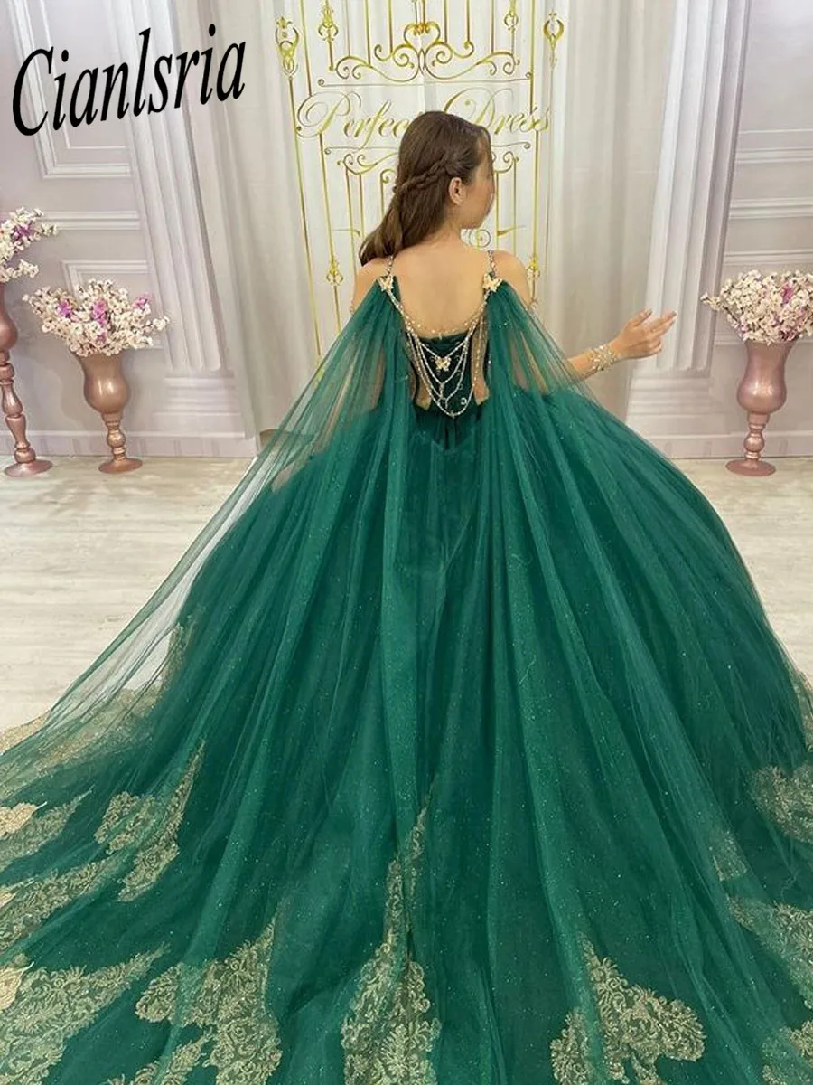 2023 Vestidos De Xv Años Emerald Green Jurken Met Mantel Kralen Bloemen Mexicaanse Sixteen Prinses Prom Jassen