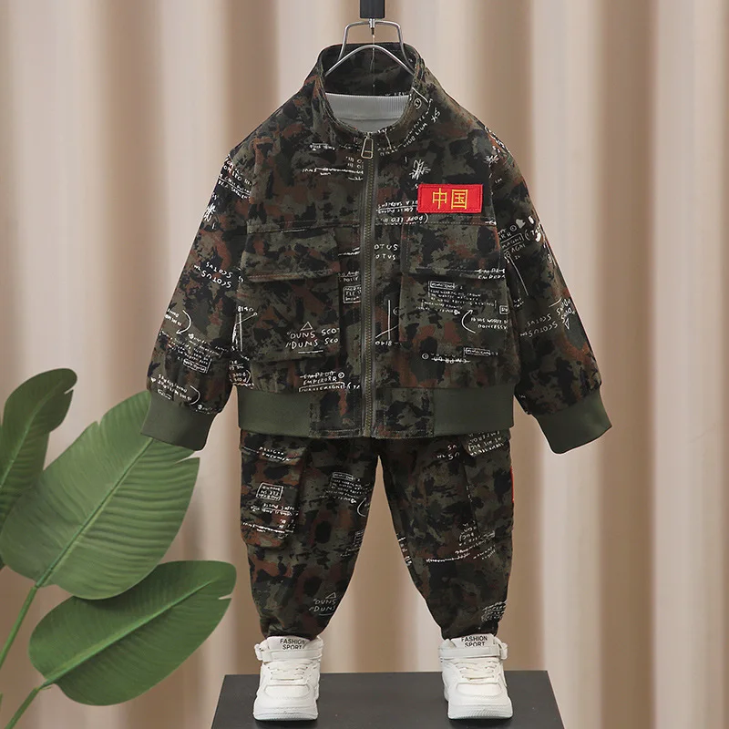 

Детские весенне-осенние модели, костюм, нарядная камуфляжная куртка для мальчиков, комплект из двух предметов, красивая спортивная одежда для маленьких мальчиков спецназа