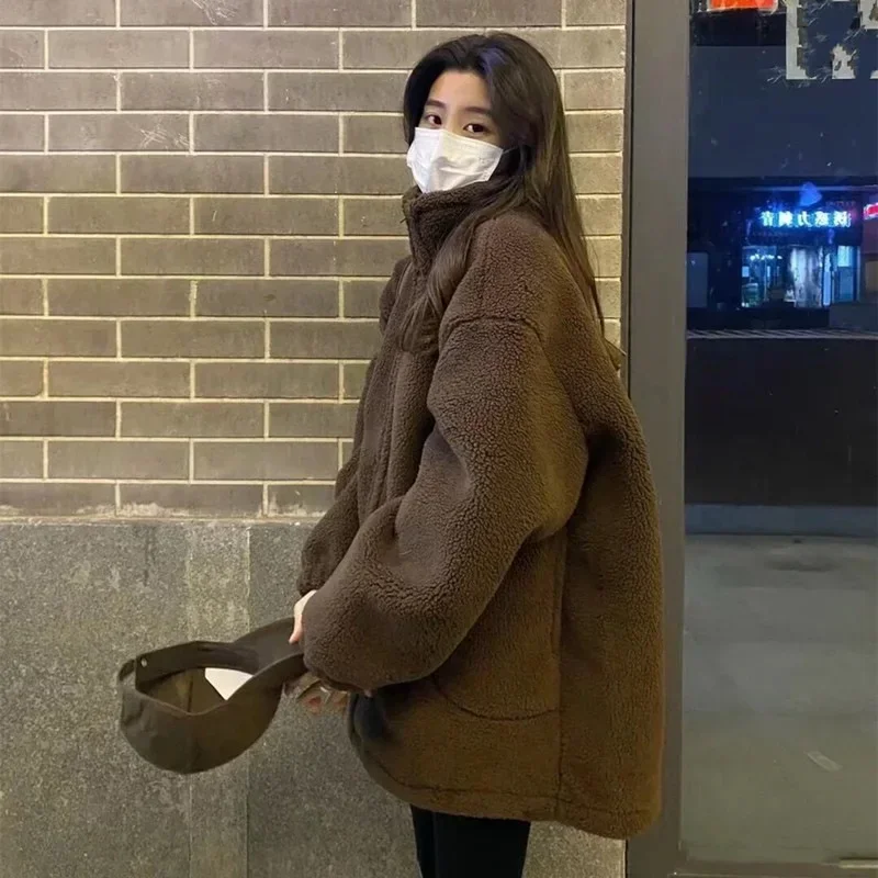 Verdikt leerbont Geïntegreerd damesjack Bovenkleding Herfst Winter Los afslankend lamsbont Sweatshirt met opstaande kraag
