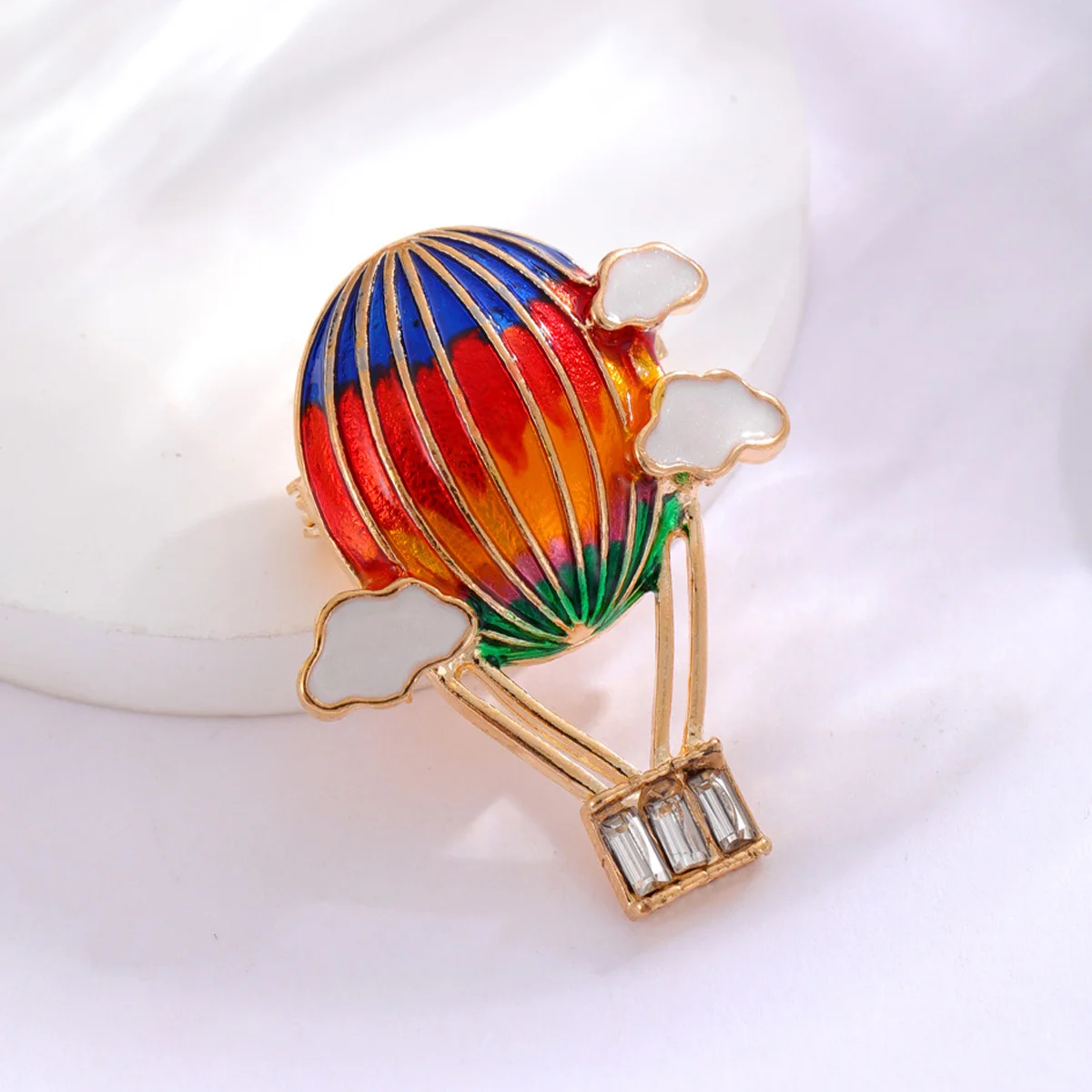 New Korean version hot air balloon drip oil brooch, fashionable cartoon inlaid with diamonds, colorful cloud flower clothing acc