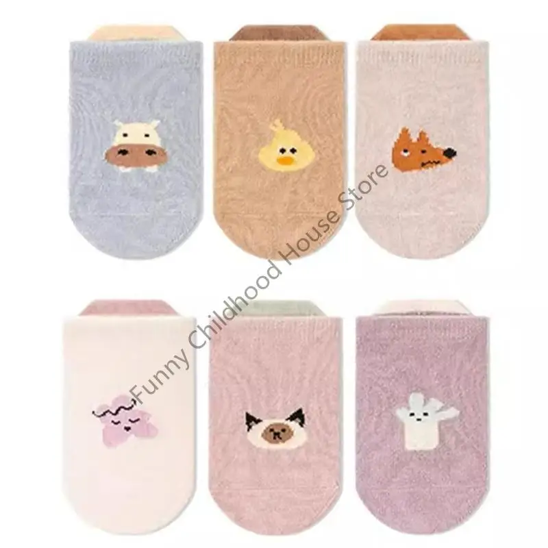 

D0LA 1 Pair Anti Skid Socks for Baby Soft and Comfortable Floor Socks Learning to Walk Hosiery with Cartoon Pattern Feature