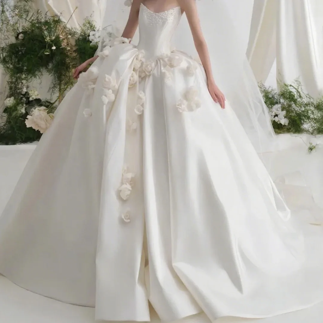 

Strapless Corset Handmade Floral Bridal Dress Puffy Chic Designs Flower Bridal Gowns Off Shoulder Beaded Wedding Dresses Custom