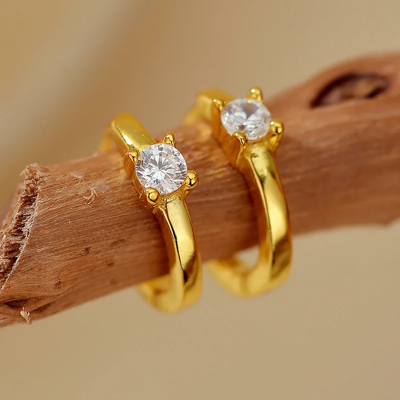 

Jenny&dave S925 Sterling Silver Fashionable Minimalist Style Claw With Single Diamond Ring Ear Buckle Earrings Ear Cuffs