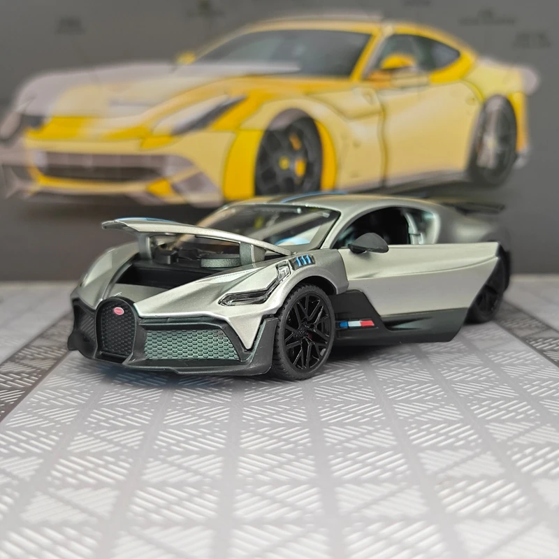 

Модель автомобиля Bugatti DIVO из сплава, масштаб 1:32, двери открываются, статическая настольная модель с богатой детализацией, высококачественное исполнение.
