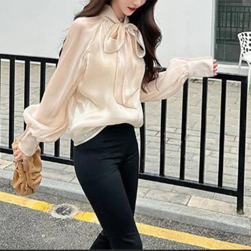 Spring Autumn Women\'s Elegant Fashion Bow Solid Shiny Shirt Ladies Long Sleeve Temperament All-match Blusa Buttons Blouse Femme